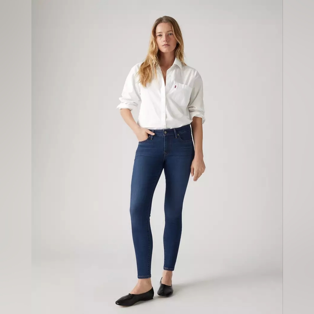 Levi's Women's Cobalt Overboard - Dark Wash 711 Skinny Jeans - Size 29